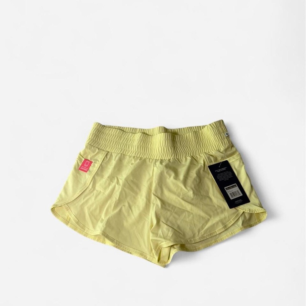 Marika Women Yellow Activewear Running Shorts with Phone Pocket Size M NWT
